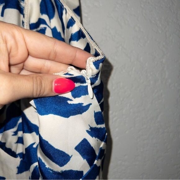 NWT Alexis x Target Blue Botanical Floral Asymmetrical Hem Dress Size 3X - Picture 9 of 12